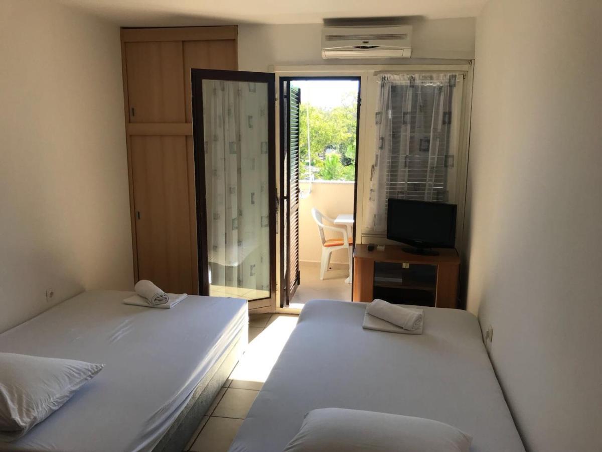 Jurisic Apartments Novalja Zewnętrze zdjęcie