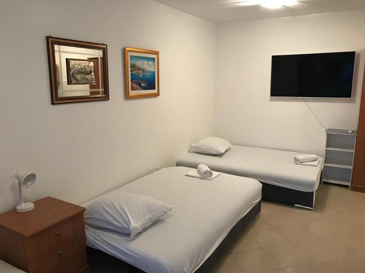 Jurisic Apartments Novalja Zewnętrze zdjęcie