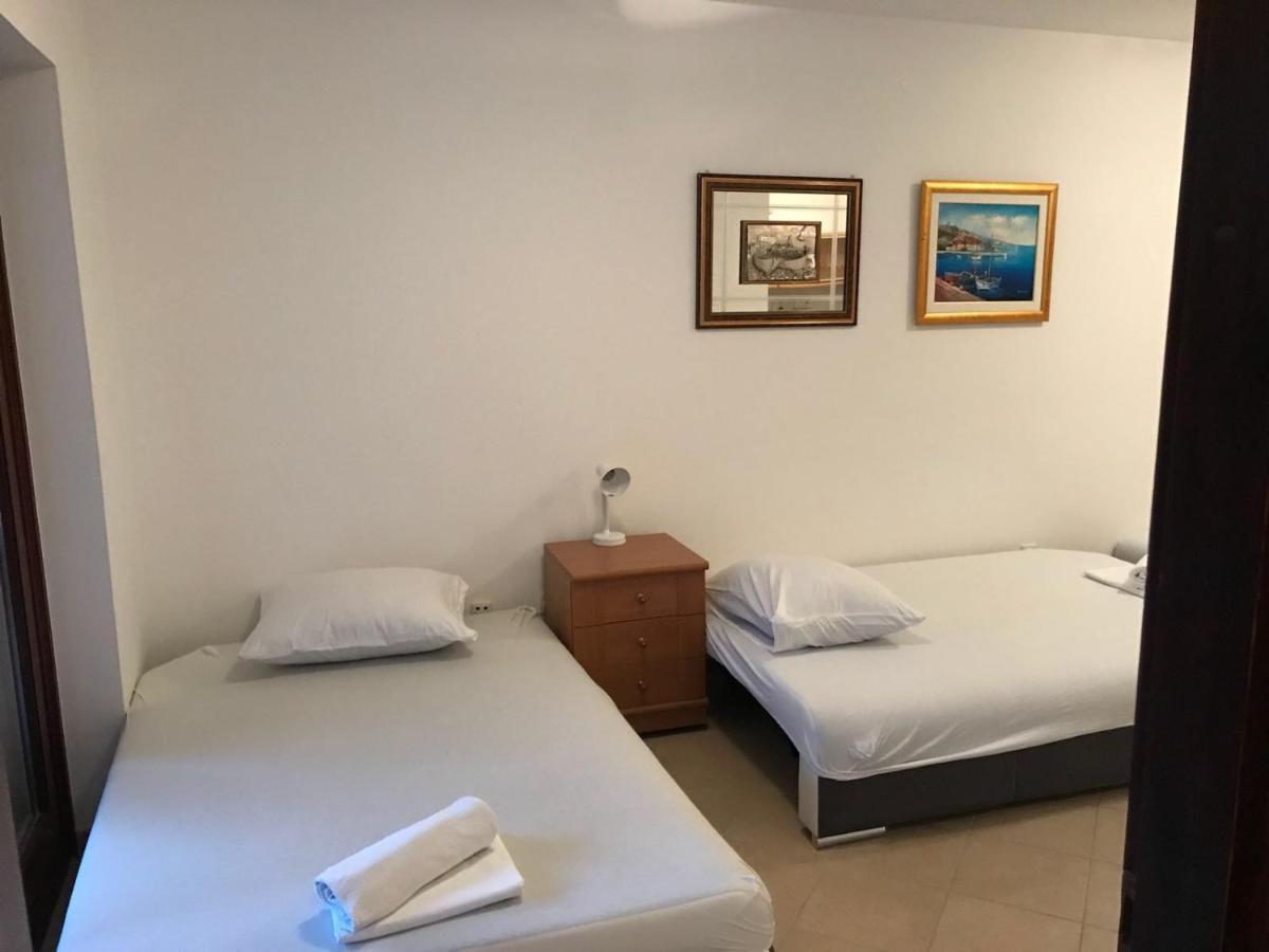Jurisic Apartments Novalja Zewnętrze zdjęcie